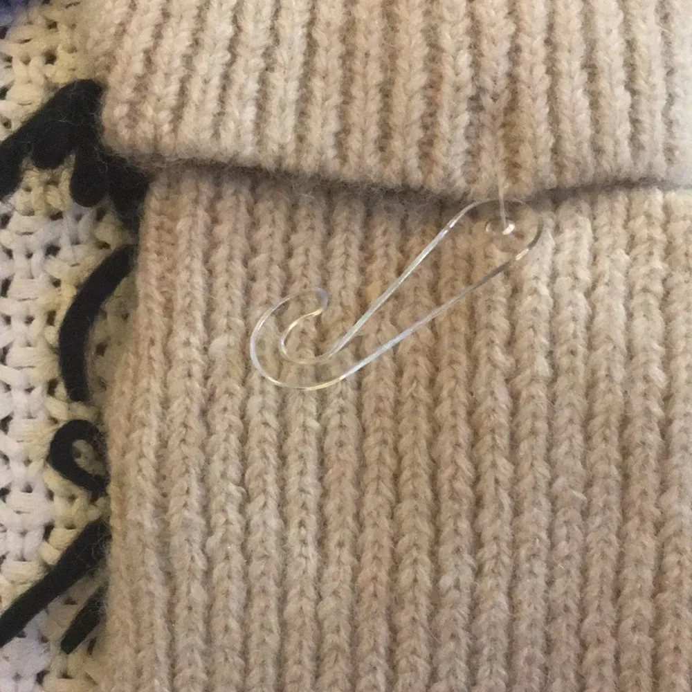 Urban Outfitters Bow Deco Handwarmer Fingerless Gloves